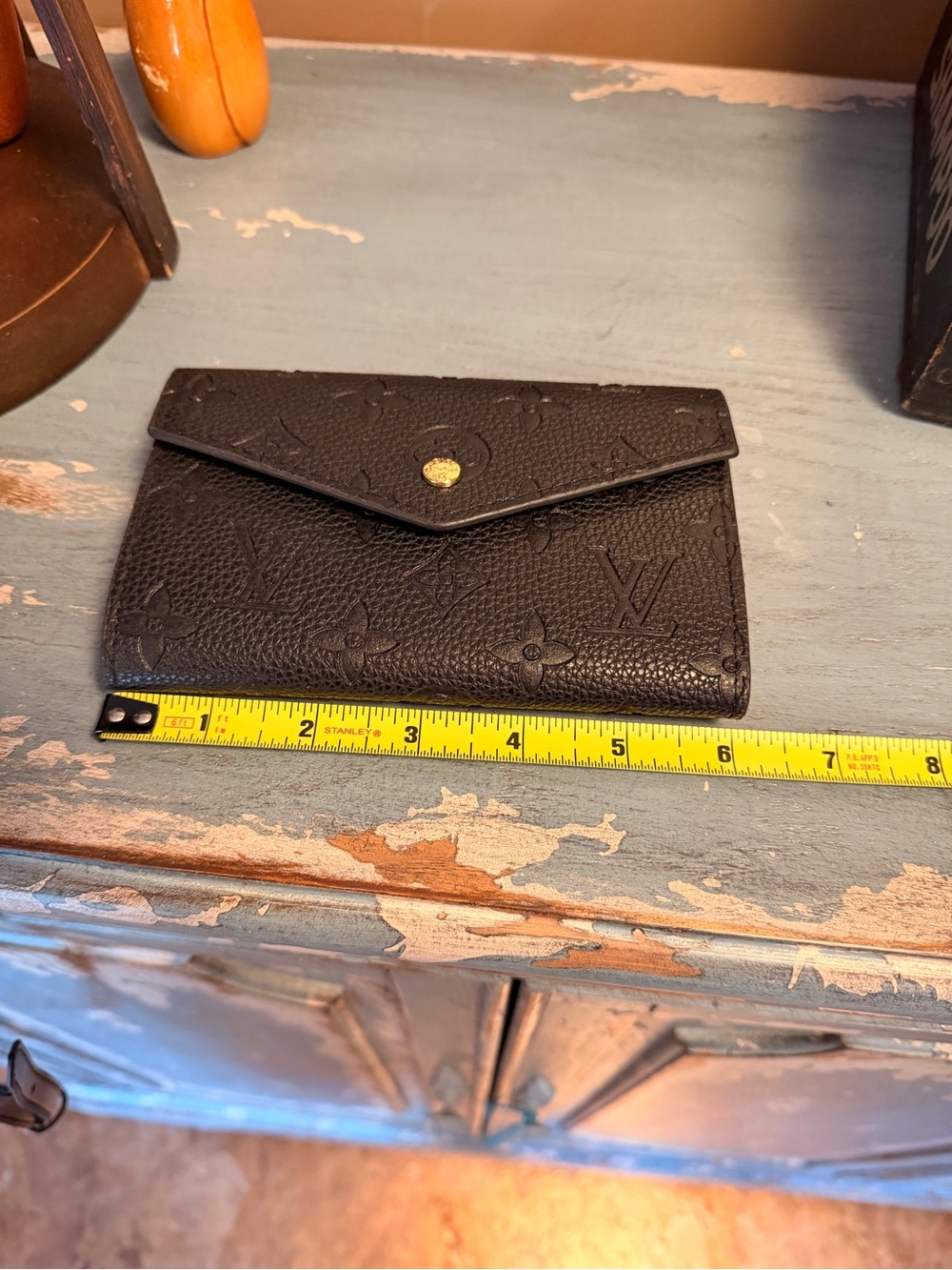 Black Embossed Leather Crossbody Bag with Matching Wallet - Picture 9 of 10